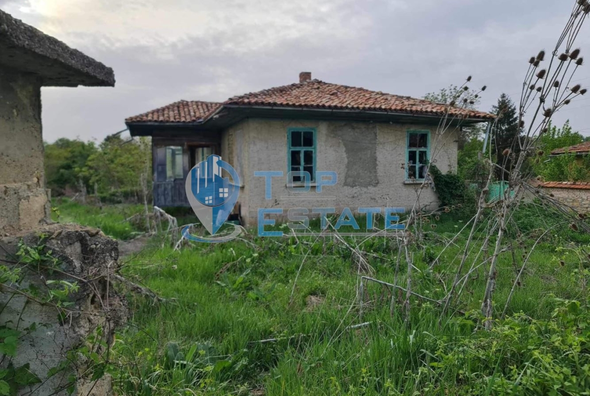 Къща на тиха и спокойна улица в село Сушица, област Велико Търново - 0