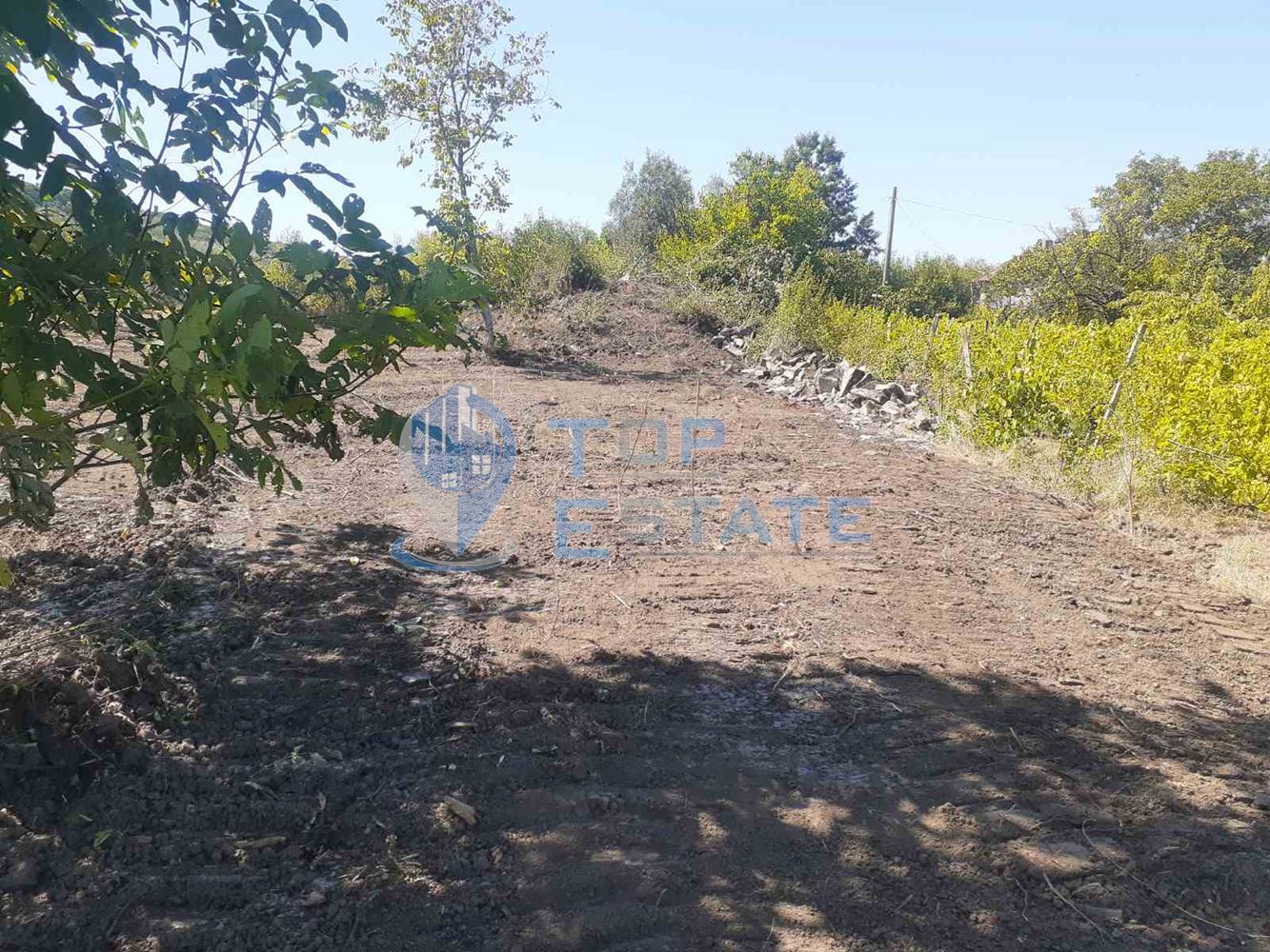 Парцел подходящ за жилищно строителство в село Мерданя област Велико Търново - 0