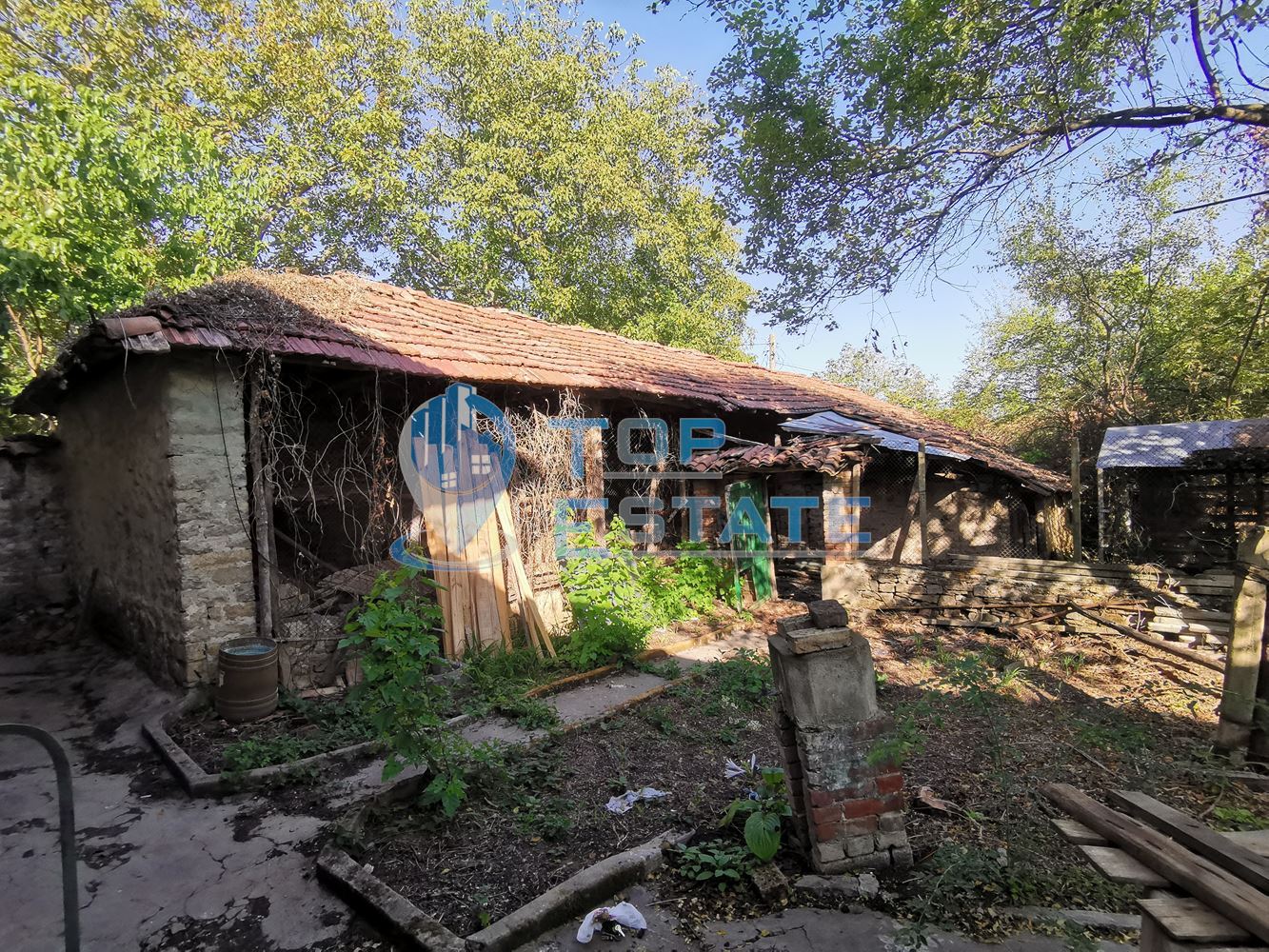 Двуетажна къща в село Вишовград, област Велико Търново - 0