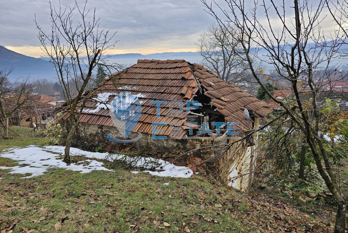 Парцел в регулация с прекрасна панорама в с. Кормянско до Севлиево - 0