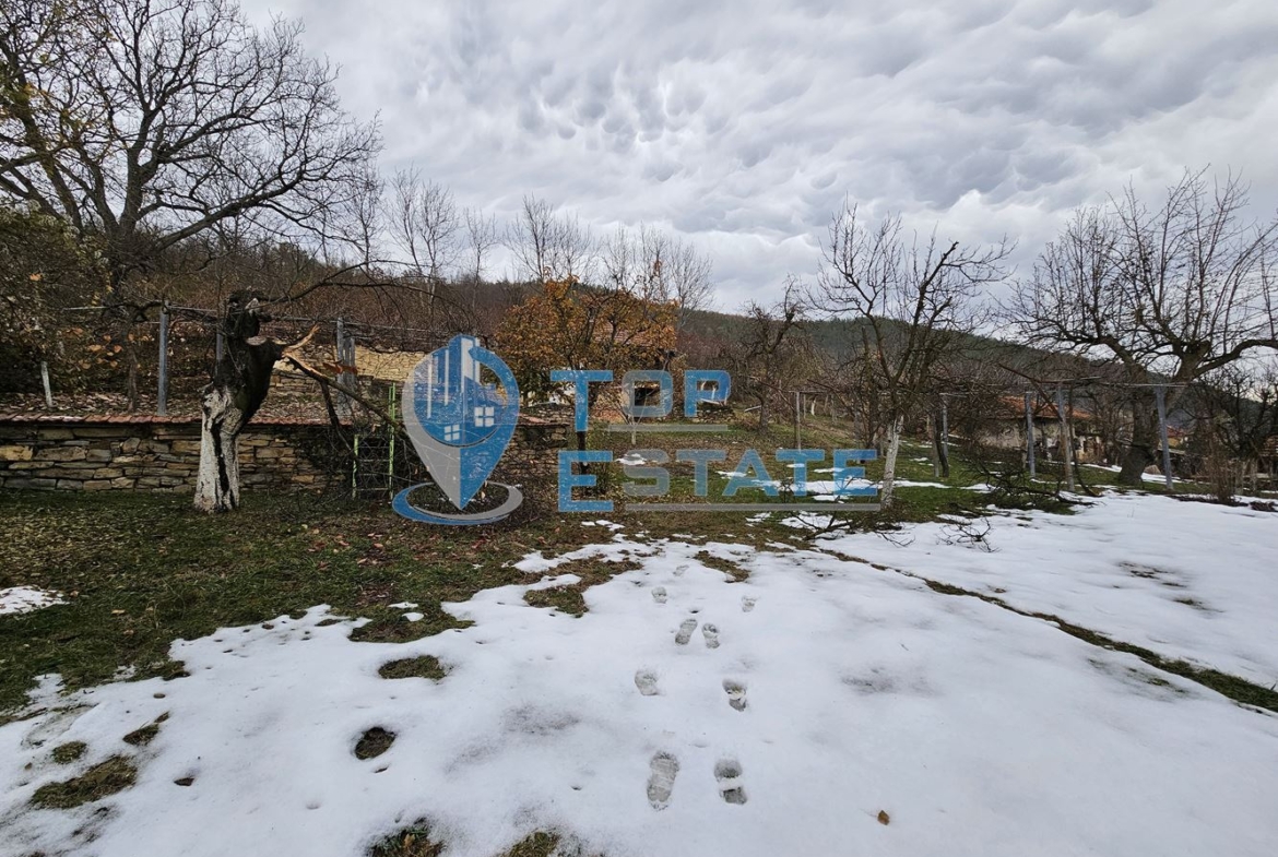 Парцел в регулация с прекрасна панорама в с. Кормянско до Севлиево - 0