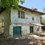 Автентична двуетажна къща с голям двор в с. Мусина - 0