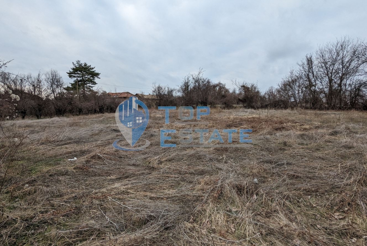 Парцел в регулация в село Орловец - 0