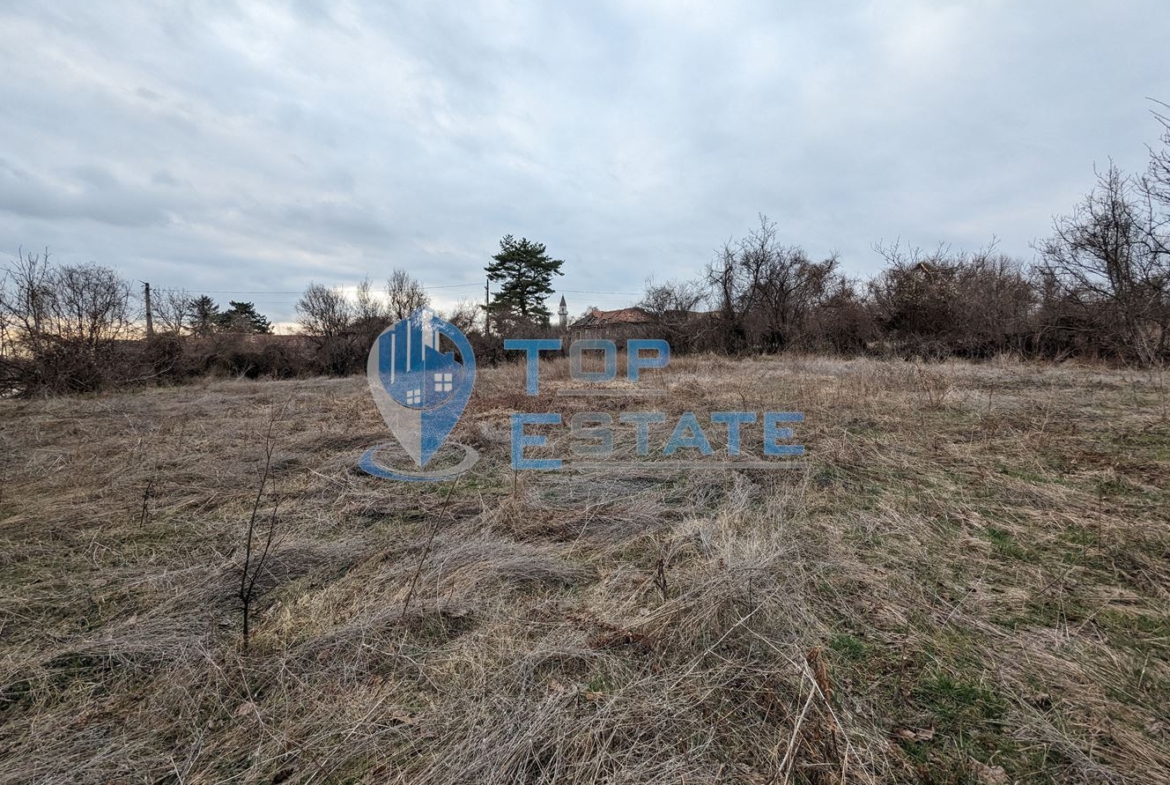 Парцел в регулация в село Орловец - 0