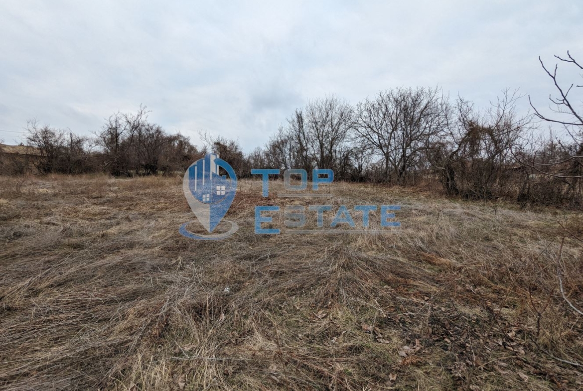 Парцел в регулация в село Орловец - 0