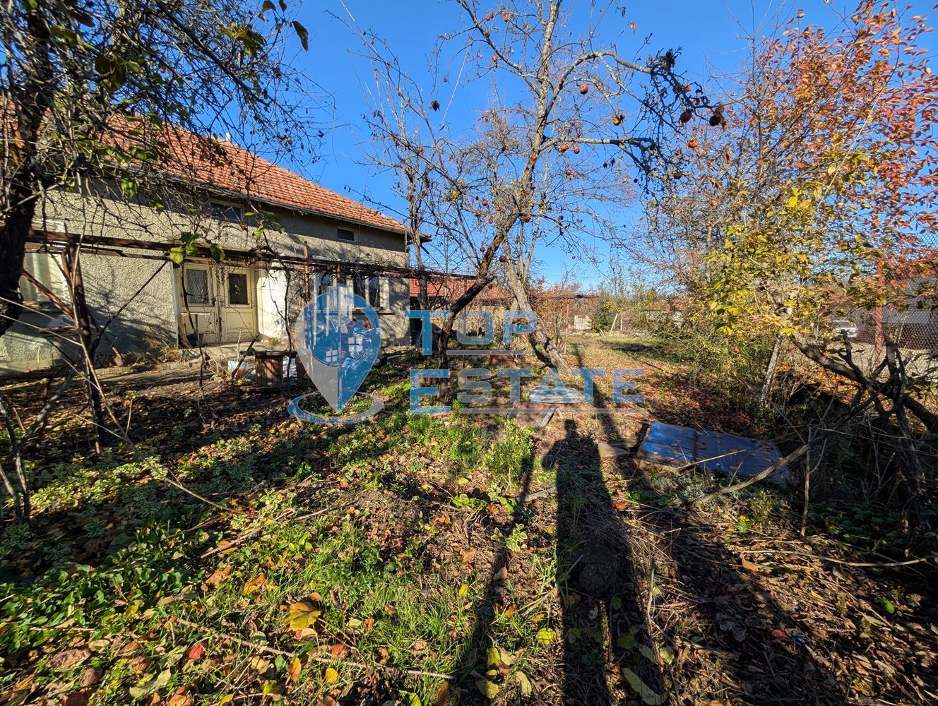 Едноетажна къща с вътрешна баня и тоалетна в село Буря - 0