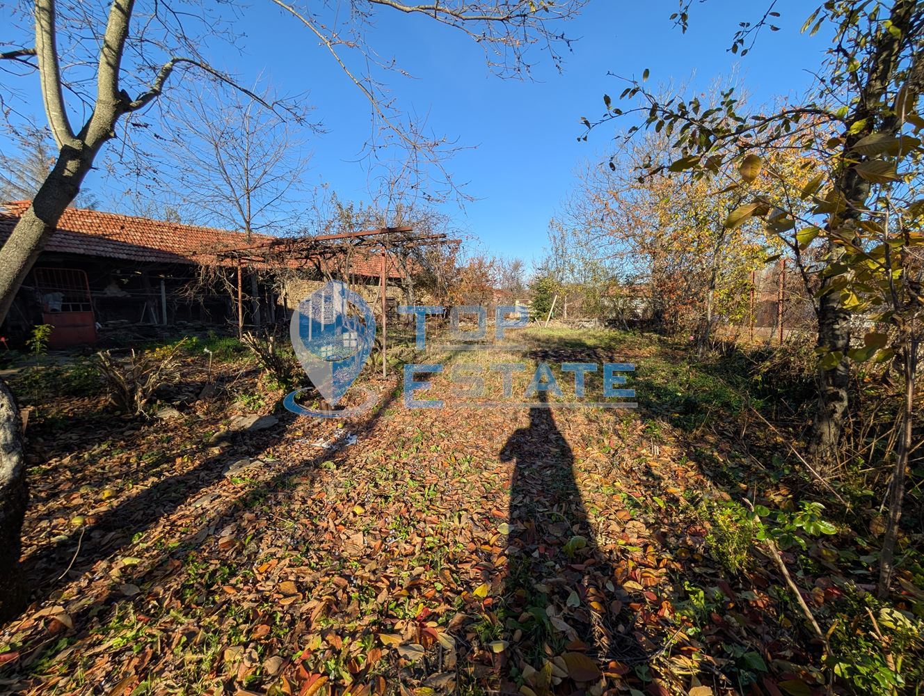 Едноетажна къща с вътрешна баня и тоалетна в село Буря - 0