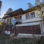Стара възрожденска къща в село Плаково, област Велико Търново - 0