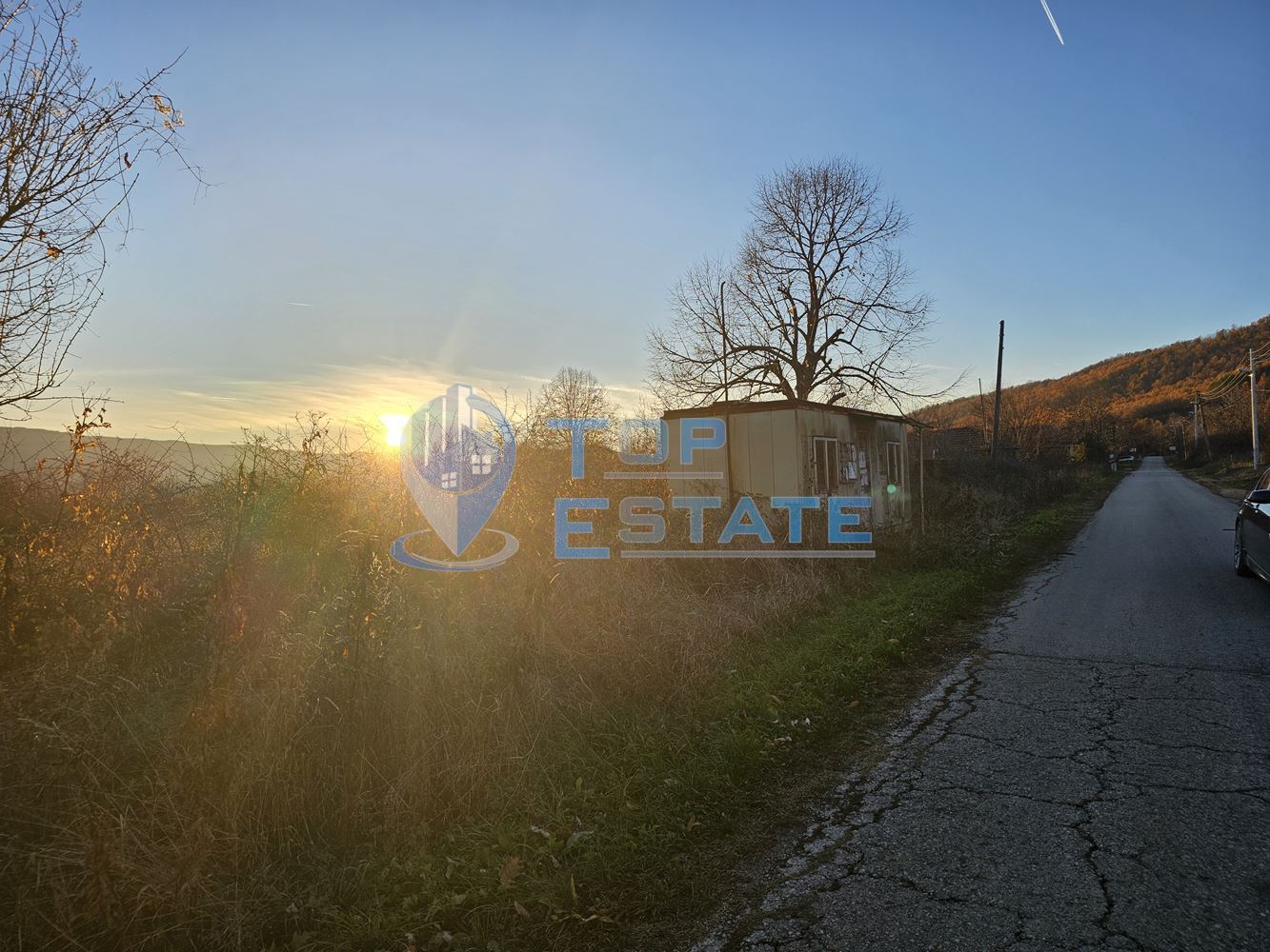 Панорамен парцел в регулация в село Равново, община Златарица - 0