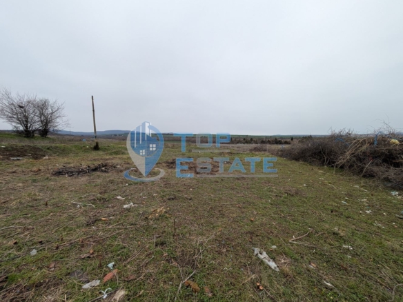 Парцел в регулация в село Добри дял - 0