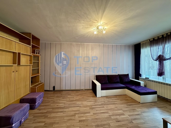 Тристаен апартамент в град Горна Оряховица, област Велико Търново - 0
