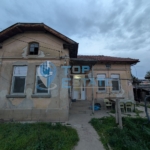 Едноетажна къща в квартал Калтинец, град Горна Оряховица - 0