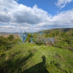 Парцел в регулация с красива панорама в село Джулюница - 0