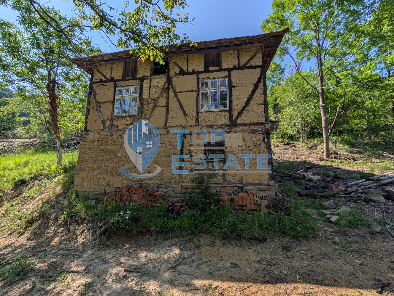 Стара автентична къща с голям двор в Тревненския балкан - 0