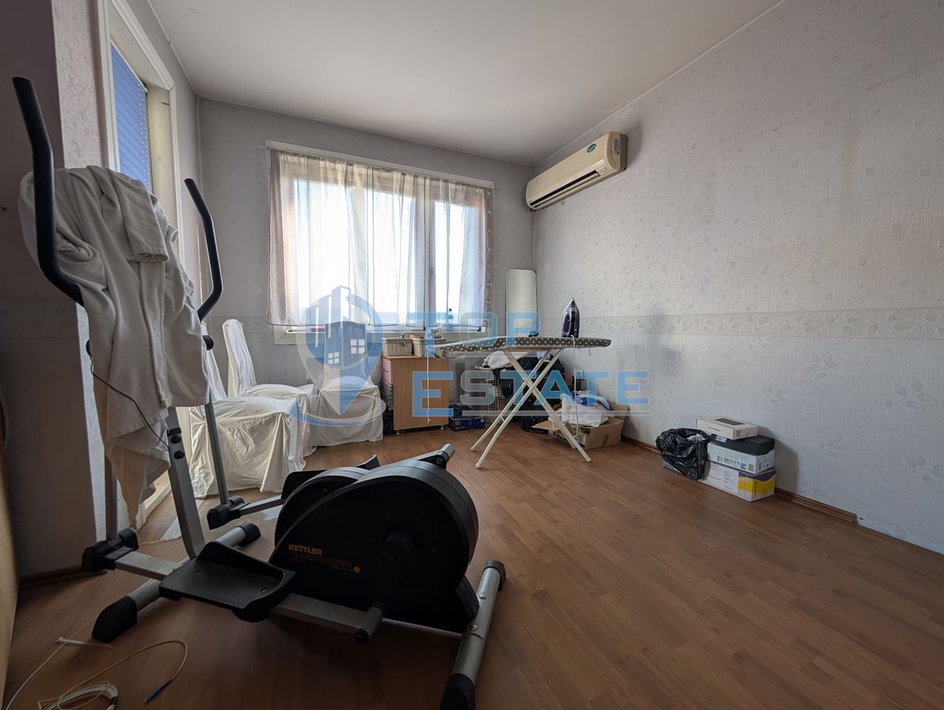 Тухлен тризонет в квартал Зона Б на град Велико Търново - 0