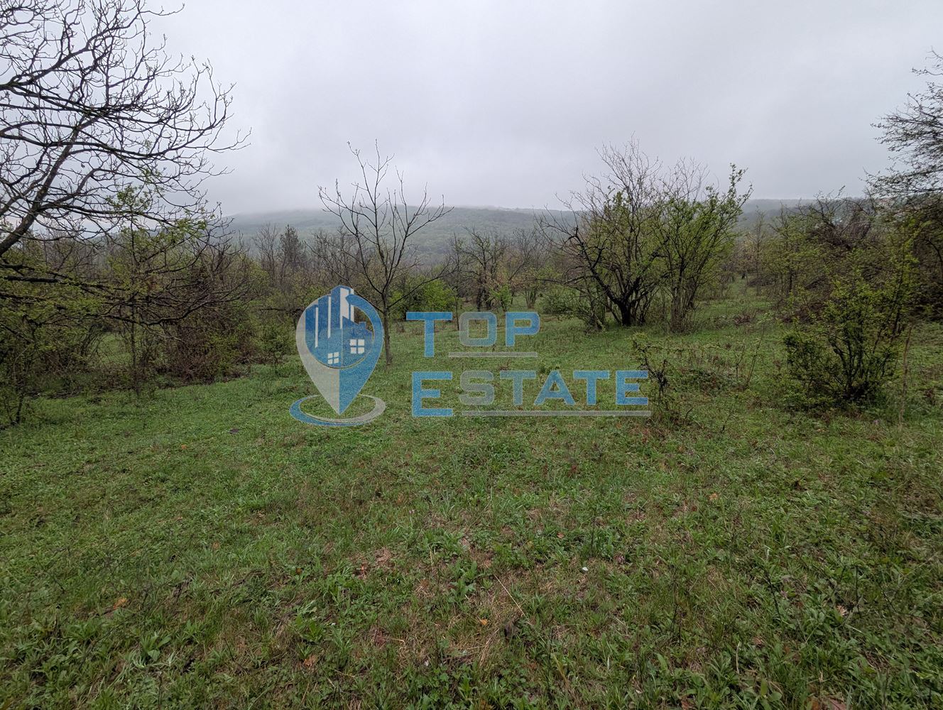 Парцел с панорамна гледка във вилната зона на село Шереметя, област Велико Търново - 0