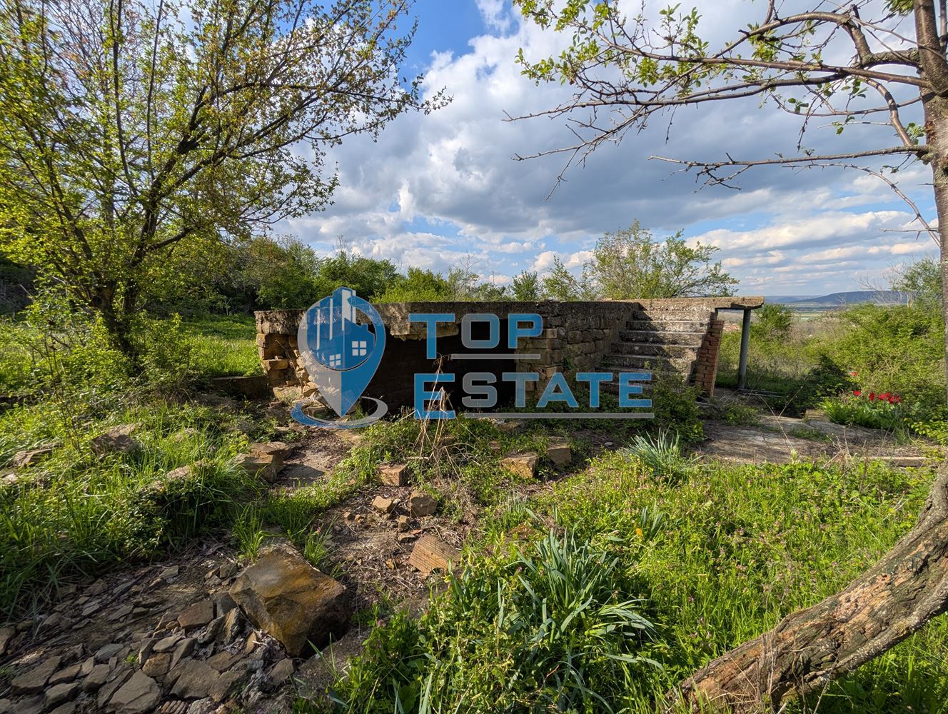 Парцел в регулация с красива панорама в село Джулюница - 0