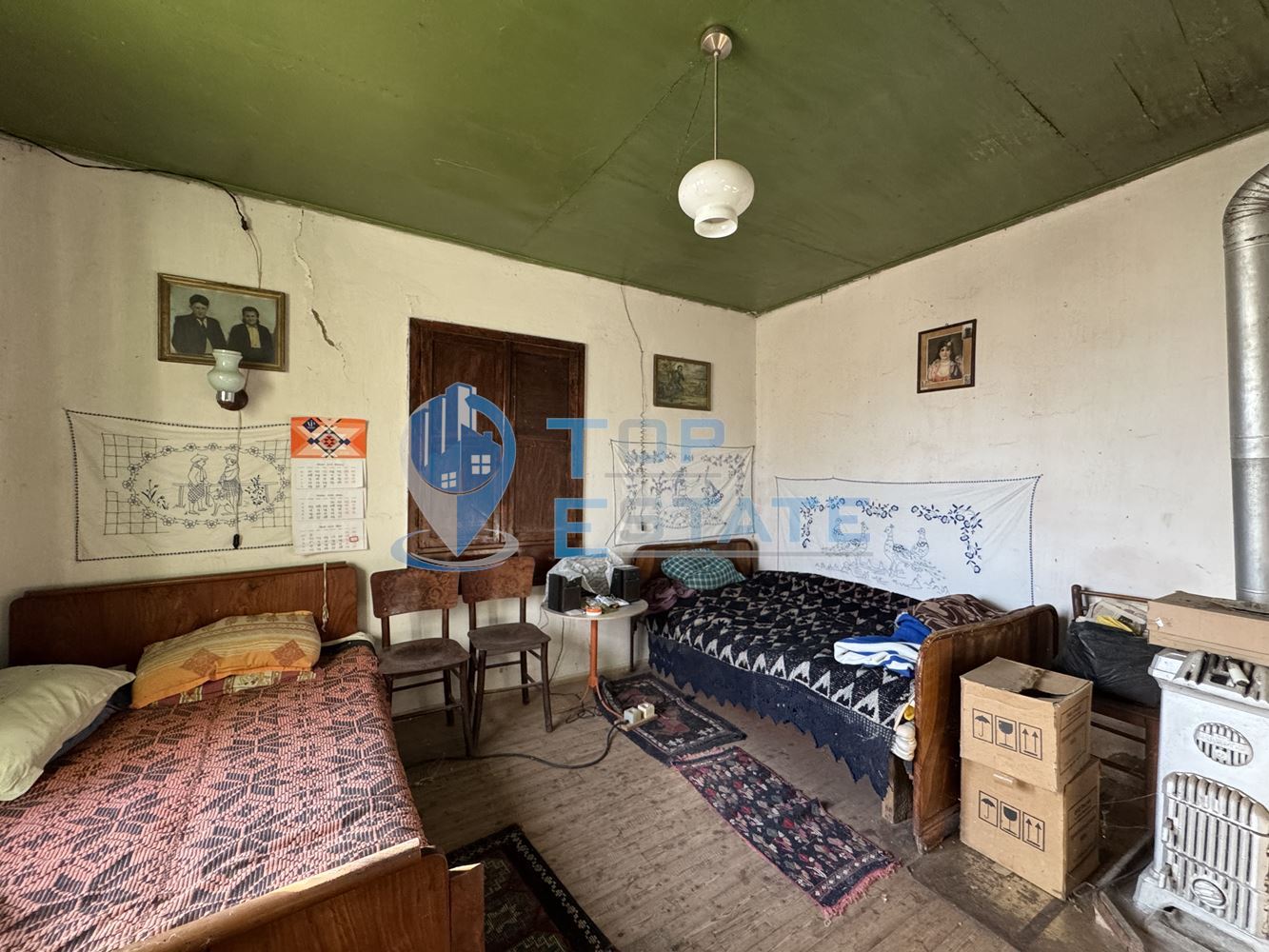 Тухлена къща с голям двор в с. Масларево, област Велико Търново - 0