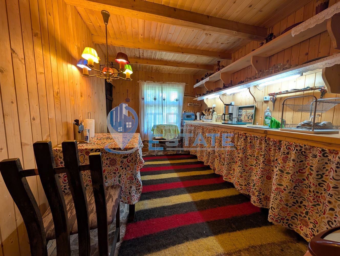 Автентична реновирана къща в град Елена - 0