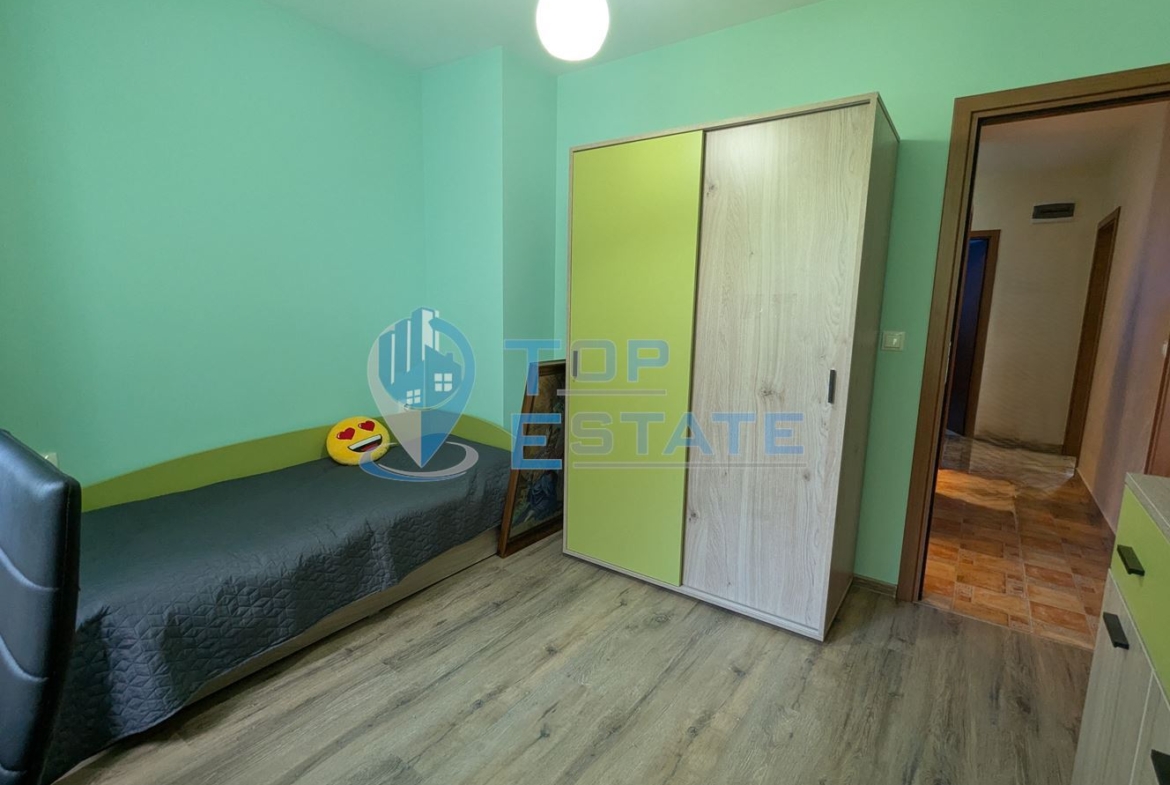 Четиристаен обзаведен апартамент на междинен етаж в кв. Пролет, гр. Горна Оряховица, обл. Велико Търново - 0