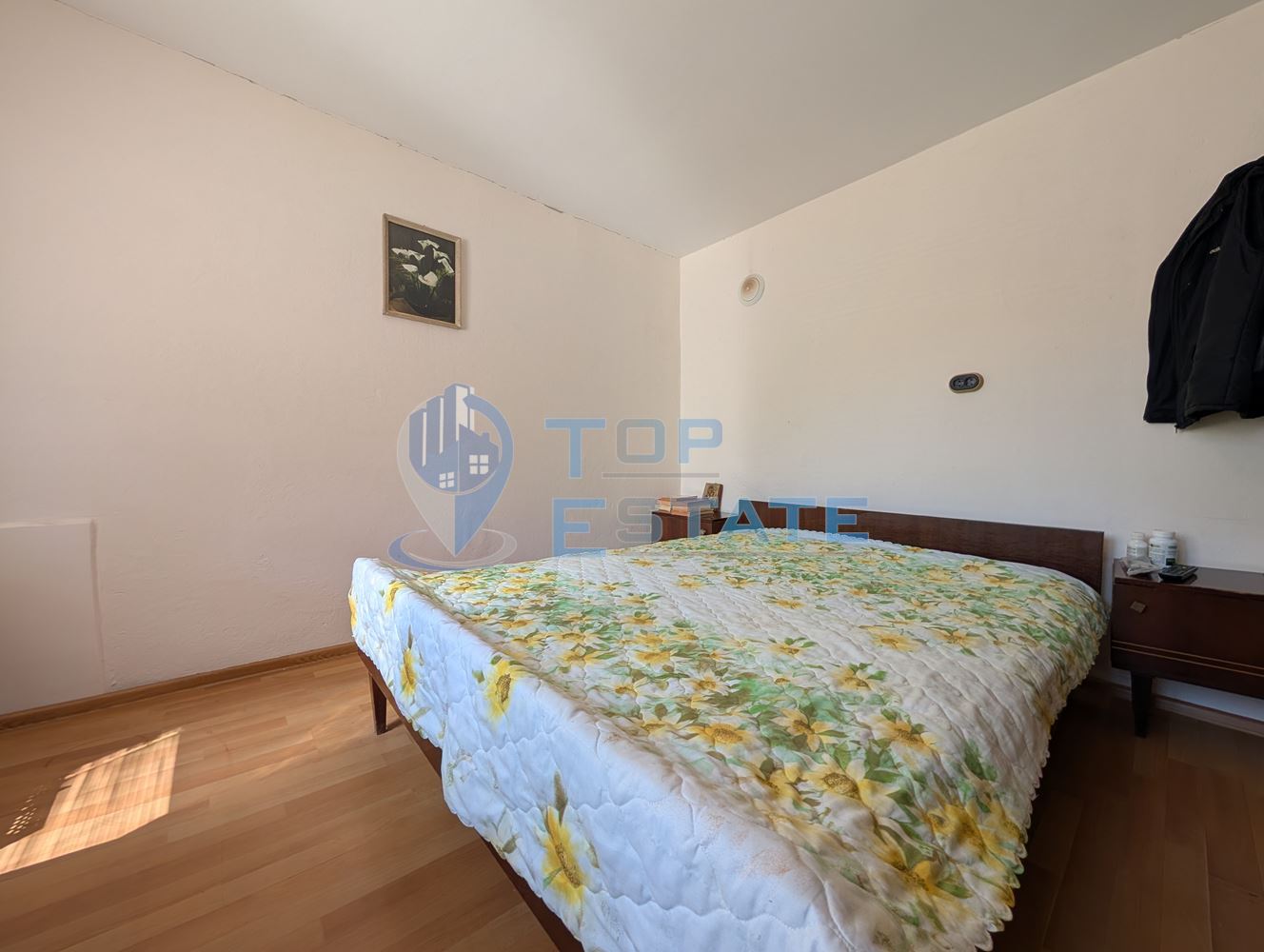 Двуетажна къща след ремонт в село Караисен - 0