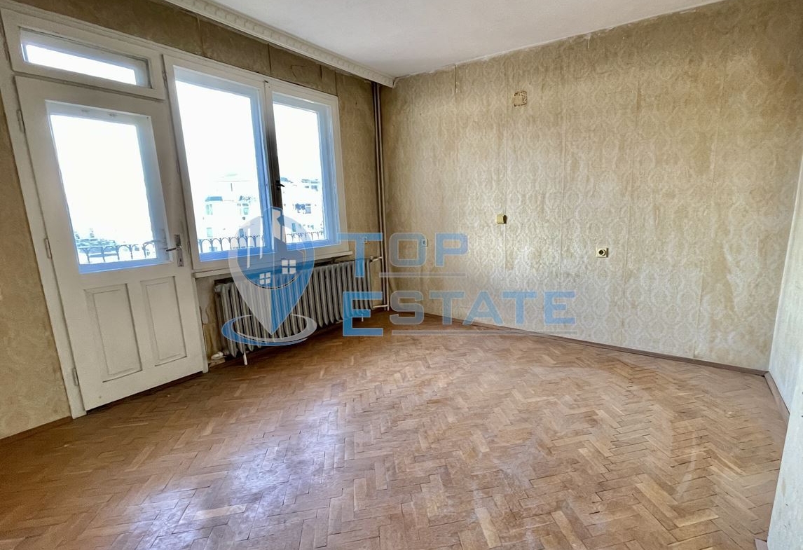 Многостаен тухлен апартамент в кв. Бузлуджа - 0