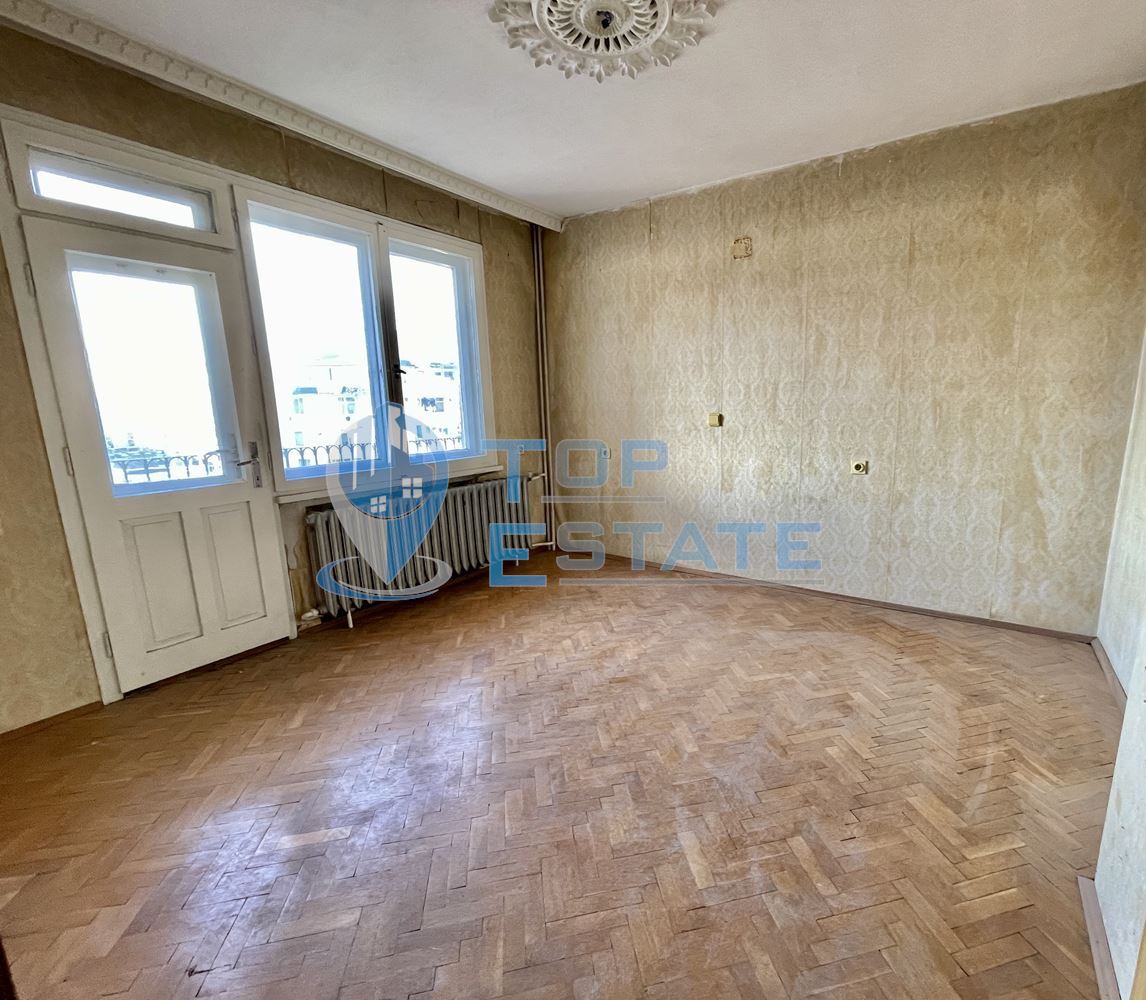 Многостаен тухлен апартамент в кв. Бузлуджа-0 Многостаен тухлен апартамент в кв. Бузлуджа - 0