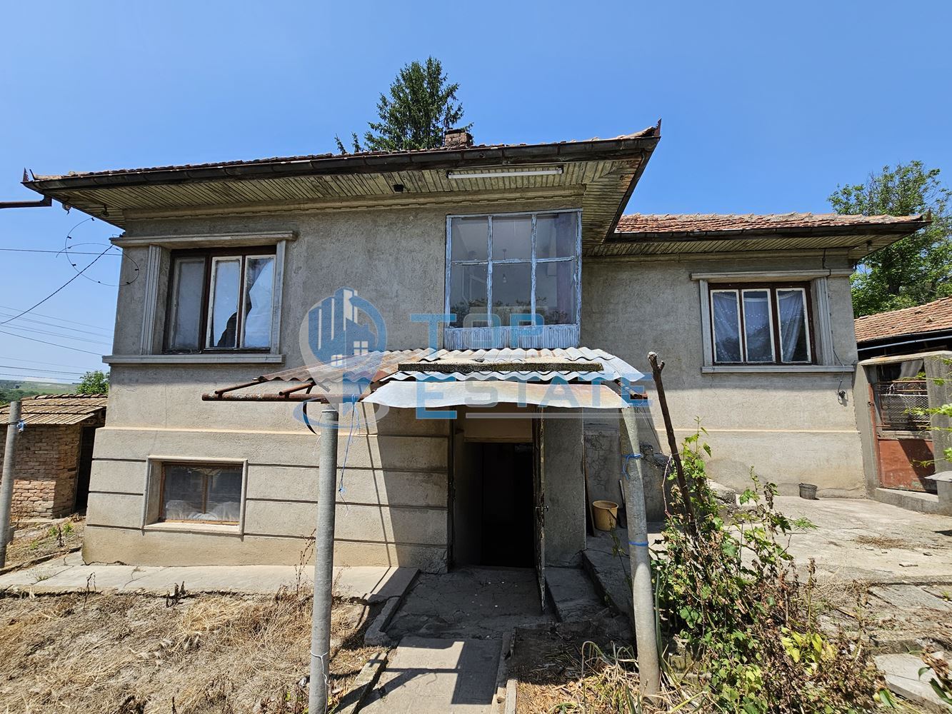 Здрава тухлена къща с три спални в село Копривец, област Русе - 0