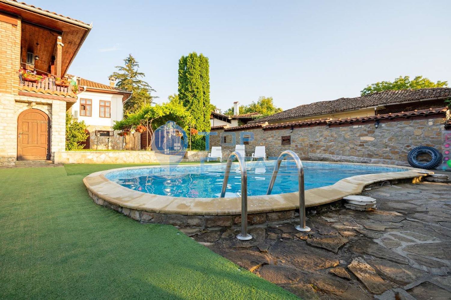 Успешно работеща къща за гости с басейн и отлична репутация в село Миндя - 0