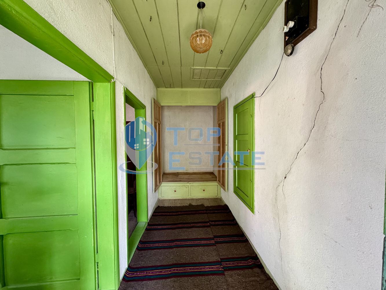 Тухлена къща с допълнителни постройки в село Миндя, област Велико Търново - 0