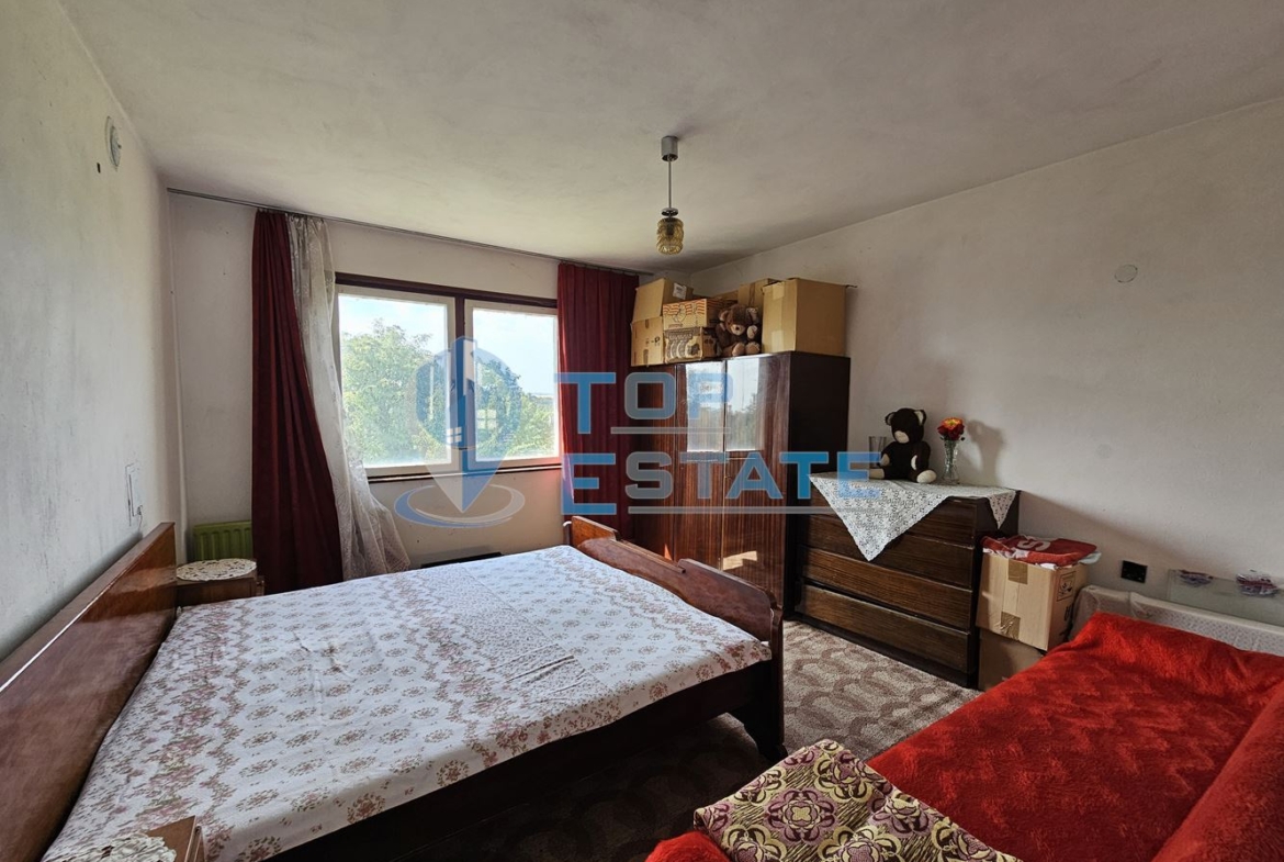 Монолитна двуетажна къща с втора къща в един двор в село Ново Градище, област Велико Търново - 0