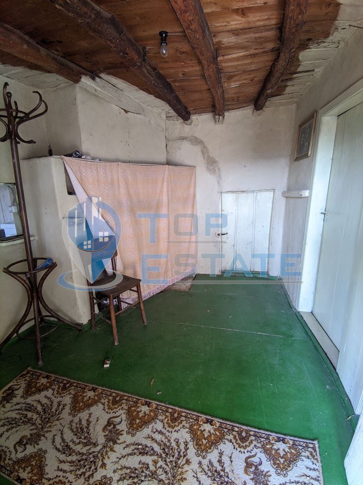 Старинна къща с голям двор в село Мусина - 0