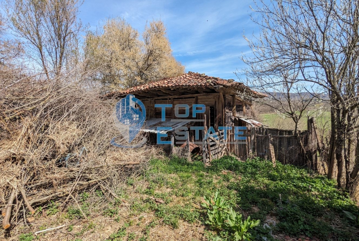 Стара къща с панорамна гледка в Еленския балкан - 0