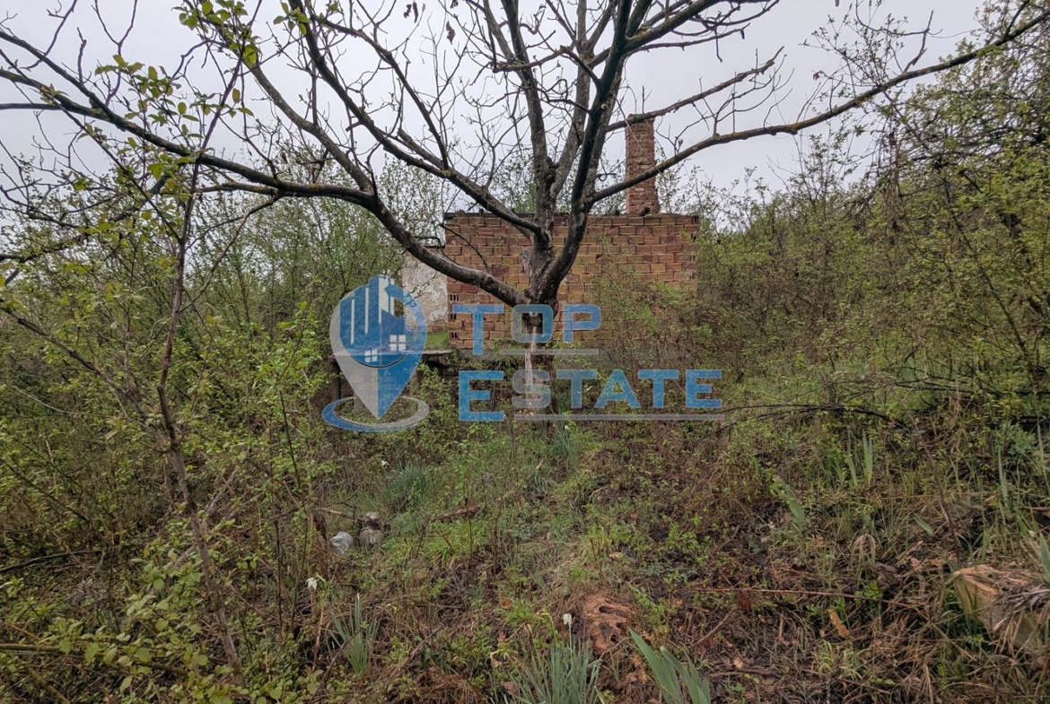 Парцел с панорамна гледка във вилната зона на село Шереметя, област Велико Търново - 0