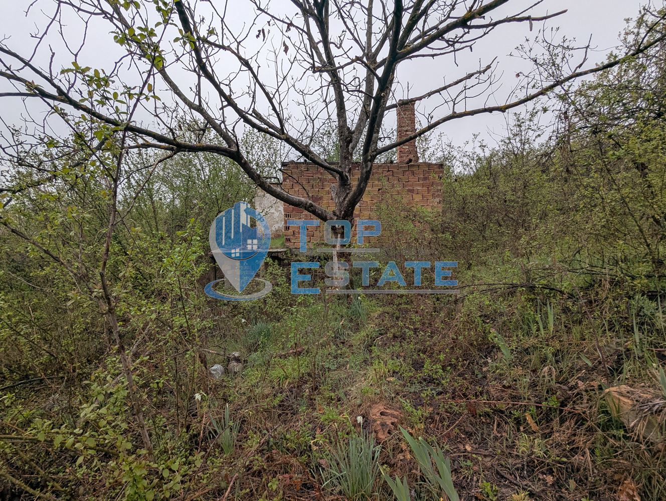 Парцел с панорамна гледка във вилната зона на село Шереметя, област Велико Търново - 0