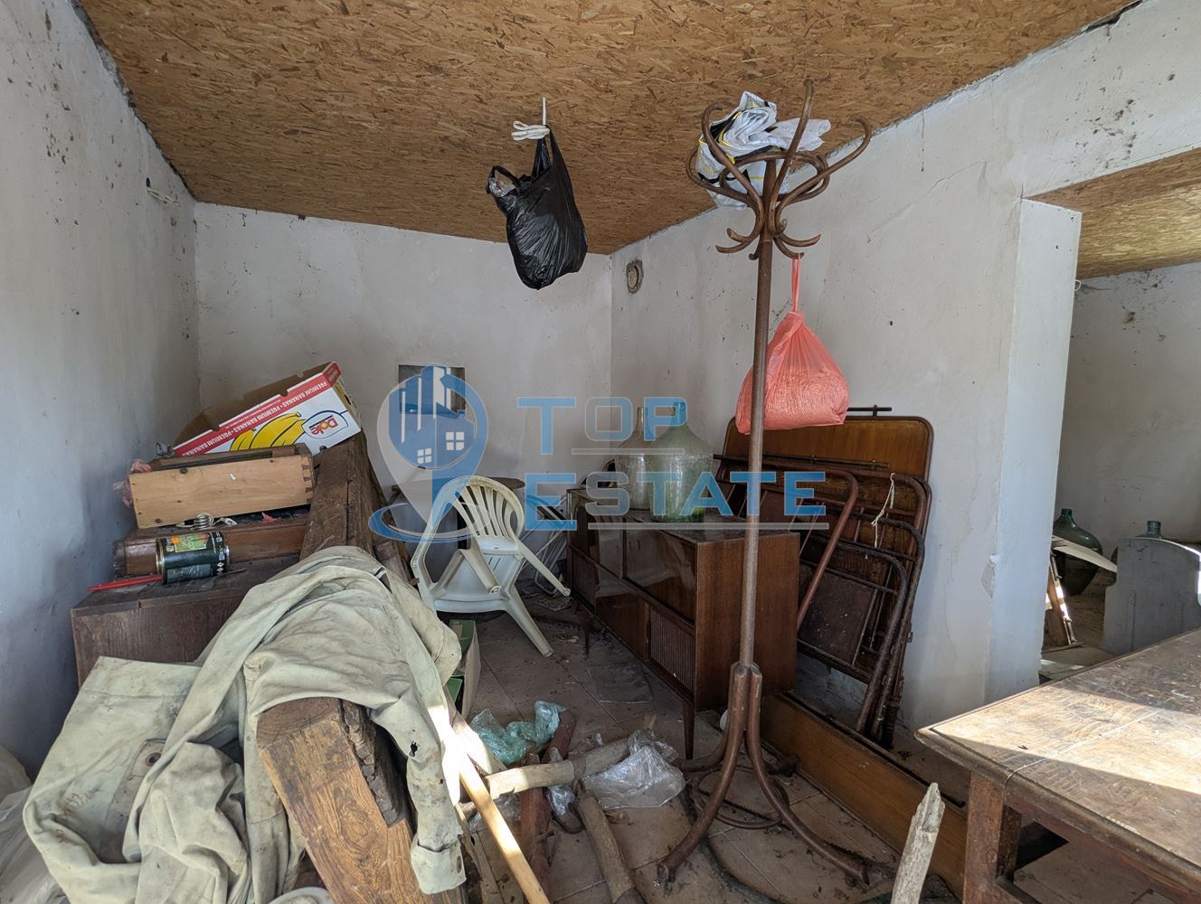 Промишлено помещение в покрайнините на град Борово, област Русе - 0