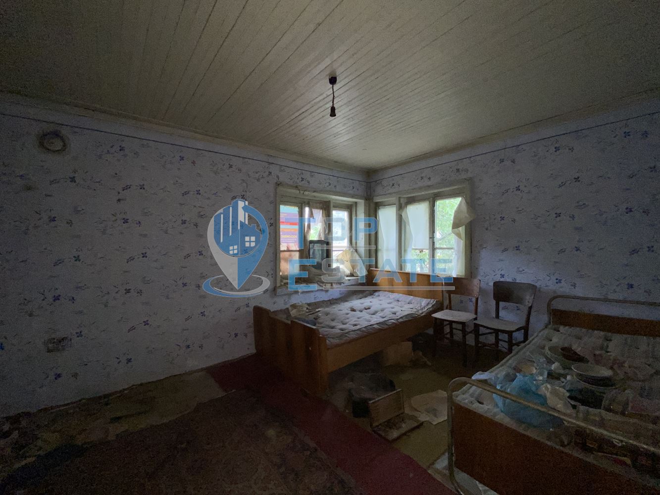 Тухлена къща с гараж в село Вързулица, област Велико Търново-0 Тухлена къща с гараж в село Вързулица, област Велико Търново - 0