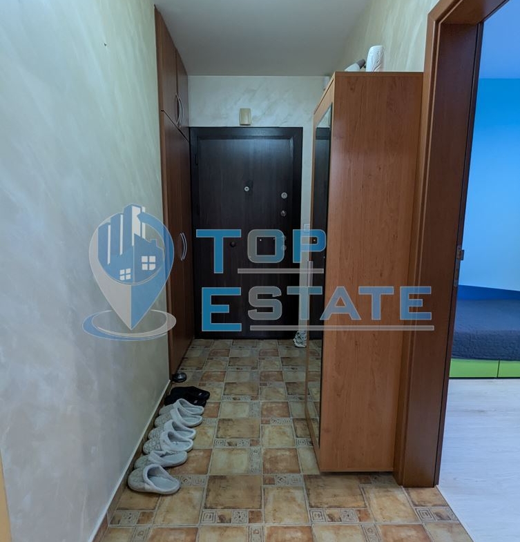 Четиристаен обзаведен апартамент на междинен етаж в кв. Пролет, гр. Горна Оряховица, обл. Велико Търново - 0