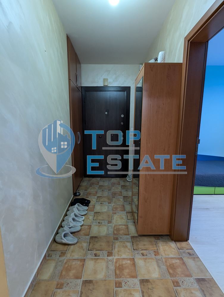 Четиристаен обзаведен апартамент на междинен етаж в кв. Пролет, гр. Горна Оряховица, обл. Велико Търново - 0