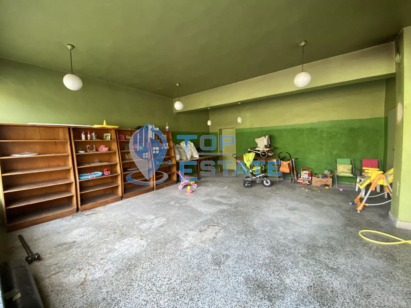 Търговско помещение в центъра на с. Дедина-0 Търговско помещение в центъра на с. Дедина - 0