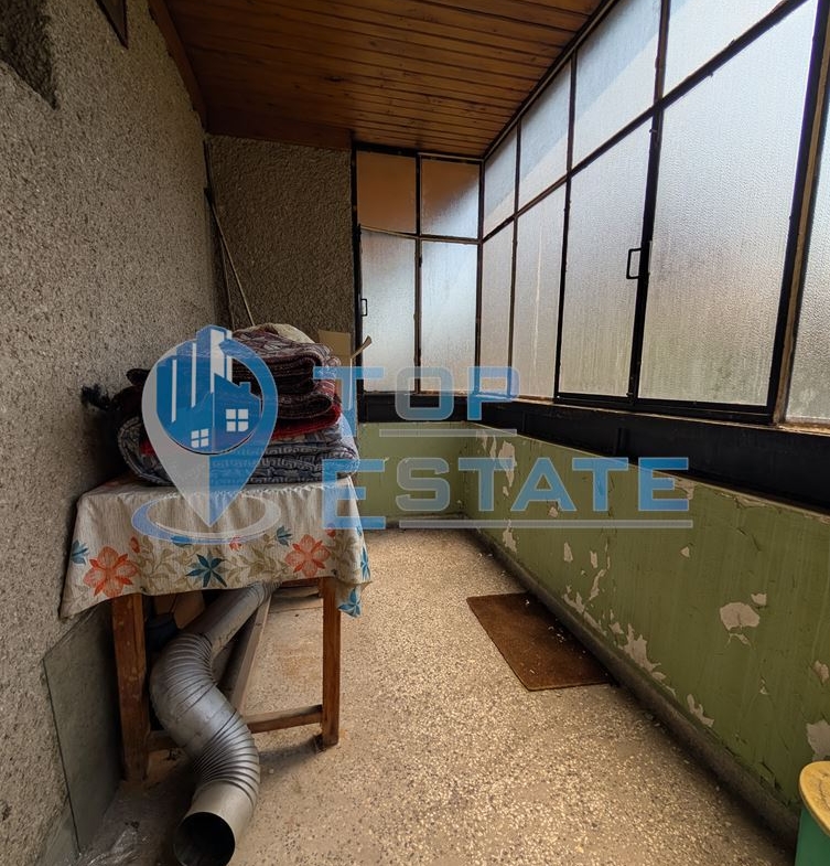 Четиристаен апартамент в центъра на град Елена - 0