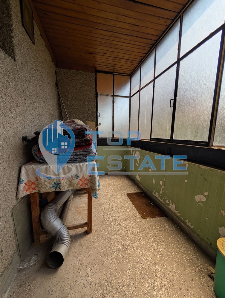 Четиристаен апартамент в центъра на град Елена - 0