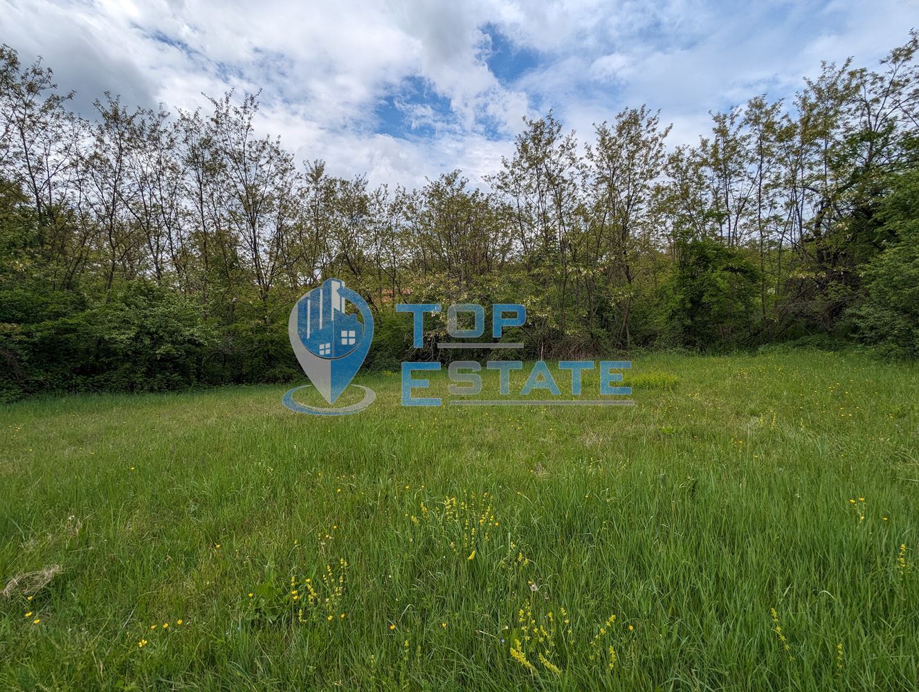 Голям парцел с панорамна гледка в близост до центъра на село Войнежа-0 Голям парцел с панорамна гледка в близост до центъра на село Войнежа - 0