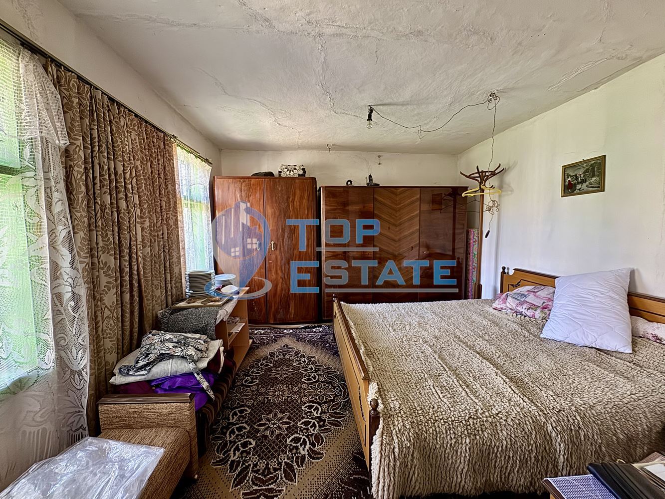 Здрава къща във високата част на село Джулюница, област Велико Търново - 0