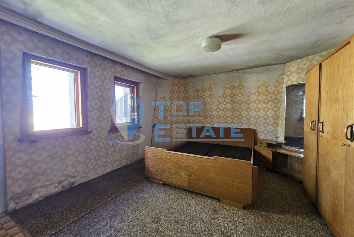 Многостаен тухлен апартамент с гараж в квартал Бузлуджа, град Велико Търново - 0