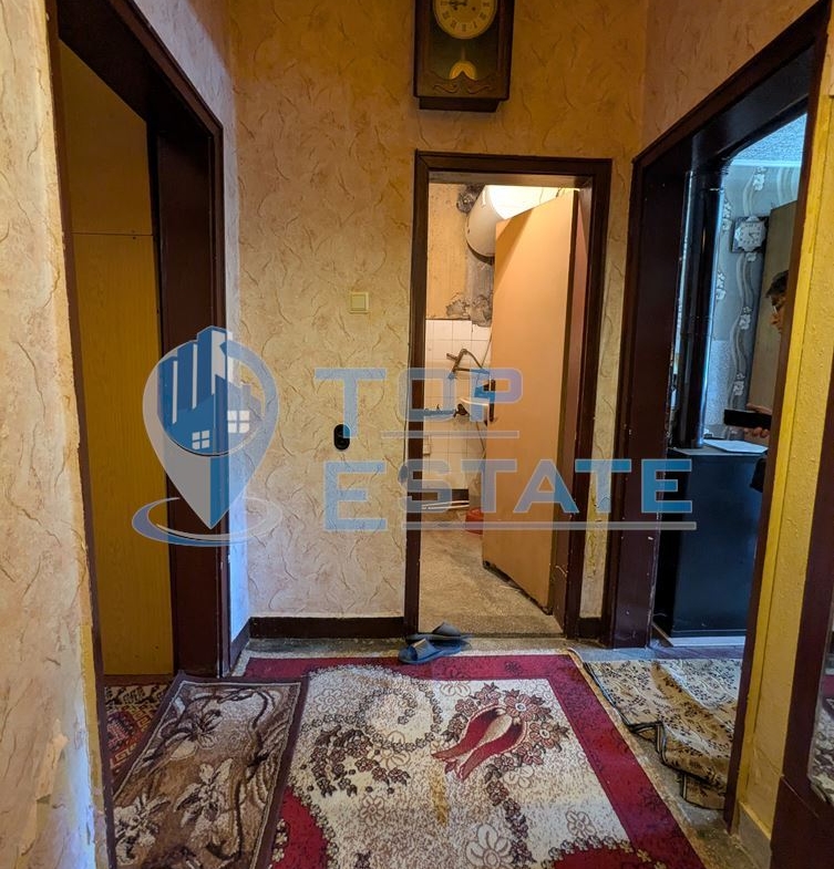 Гарсониера в тухлена сграда в близост до центъра на град Горна Оряховица, област Велико Търново - 0