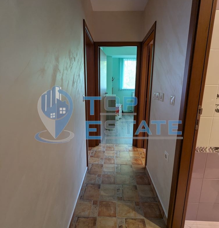 Четиристаен обзаведен апартамент на междинен етаж в кв. Пролет, гр. Горна Оряховица, обл. Велико Търново - 0