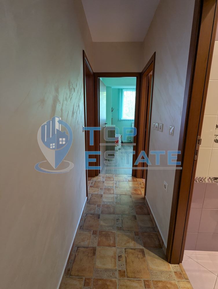 Четиристаен обзаведен апартамент на междинен етаж в кв. Пролет, гр. Горна Оряховица, обл. Велико Търново - 0