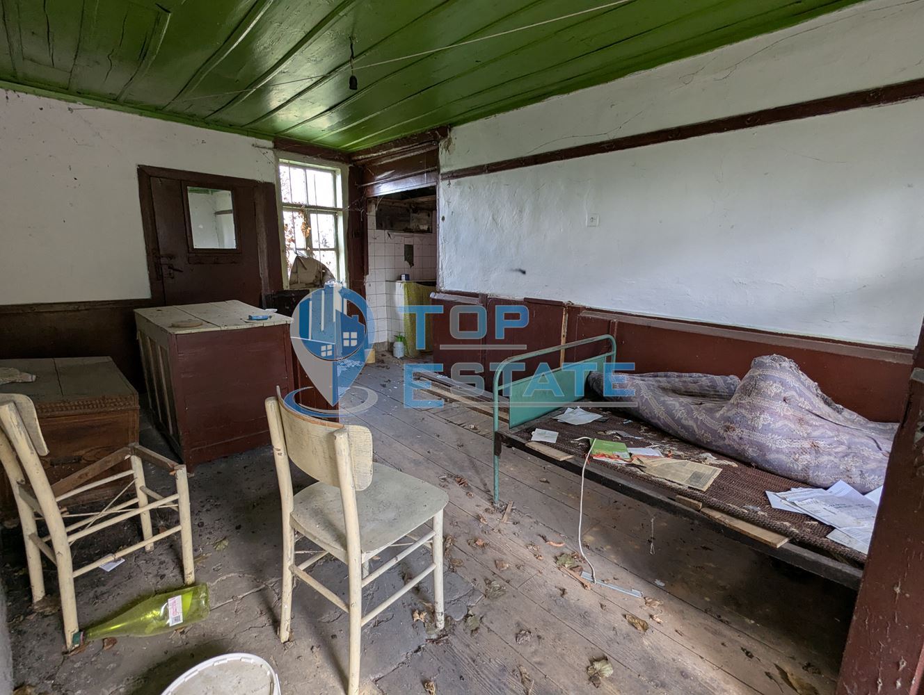 Къща с голям двор и кладенец в село Благоево, област Велико Търново - 0