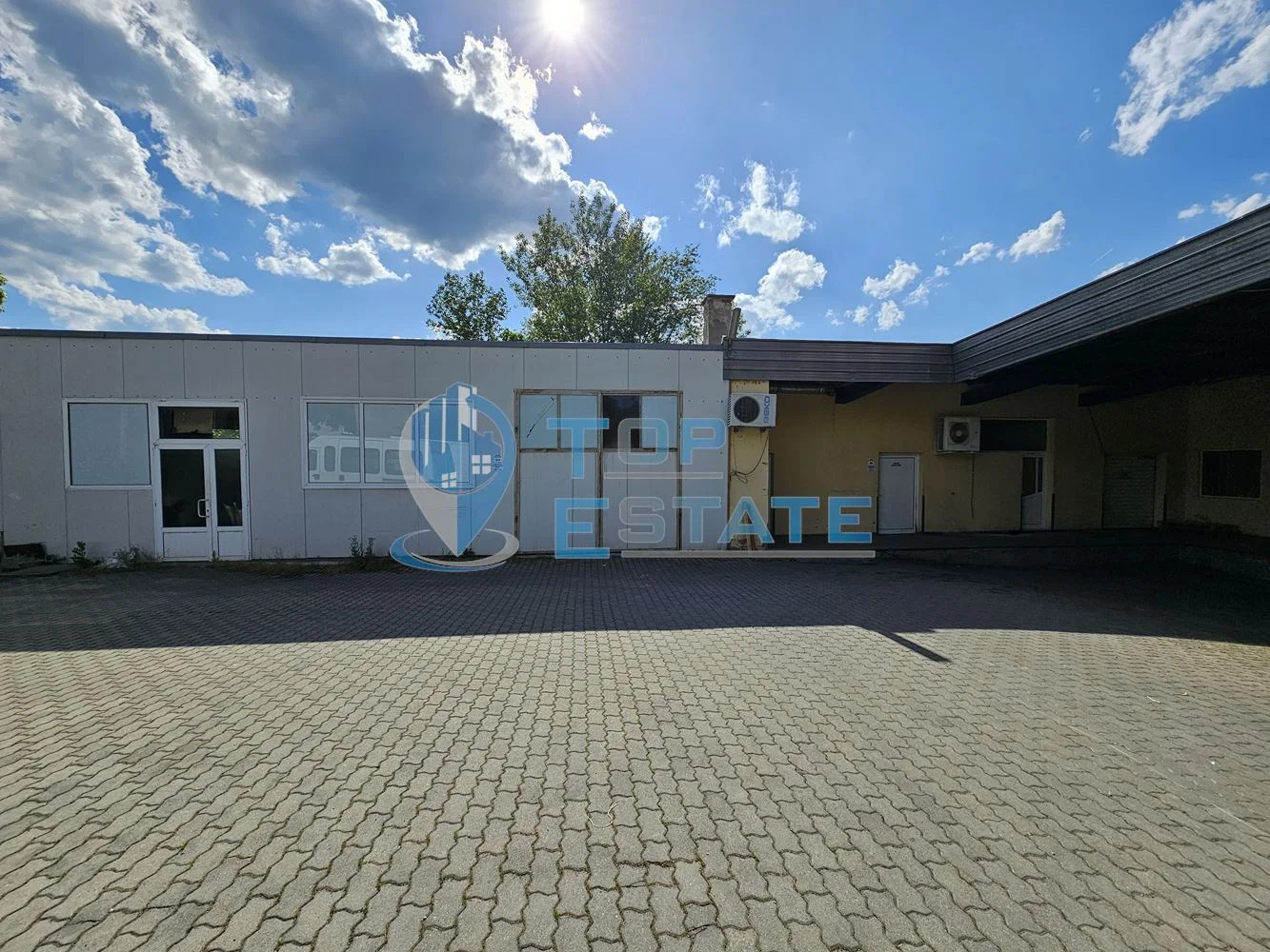 Промишленa сграда със собствен трафопост на главен път Русе - Свиленград в село Поликраище - 0